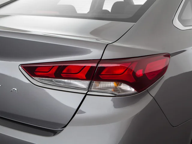 Used 2018 Gray Hyundai Sport image 50
