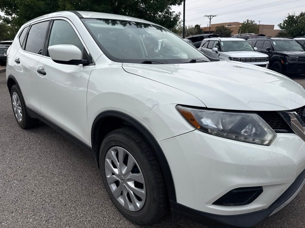 Used 2016 White Nissan S image 5