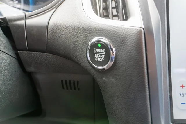 Used 2023 Gray Ford SEL image 23