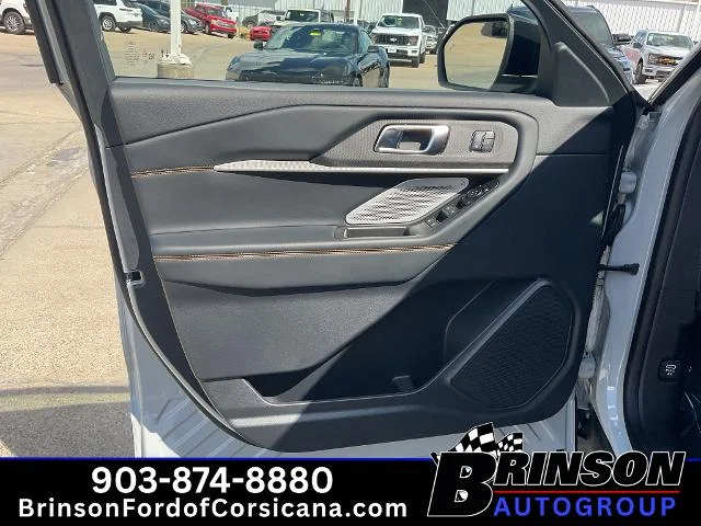 New 2027 Avalanche Gray Ford Tremor® image 32