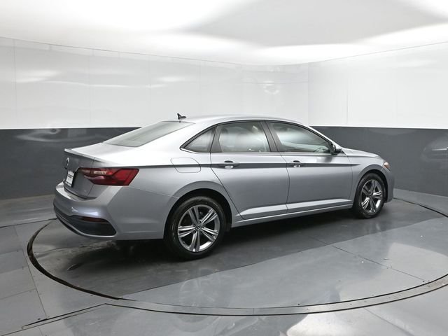 Used 2024 Gray Volkswagen 1.5T SE image 15