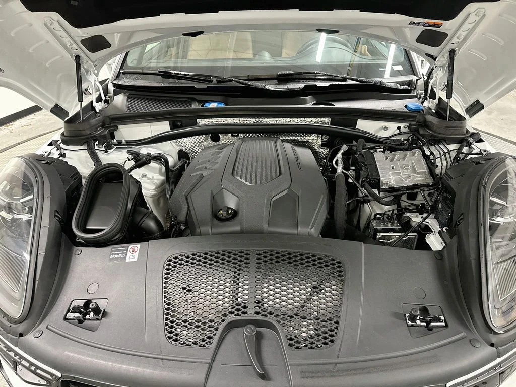 Used 2026  Porsche  image 31