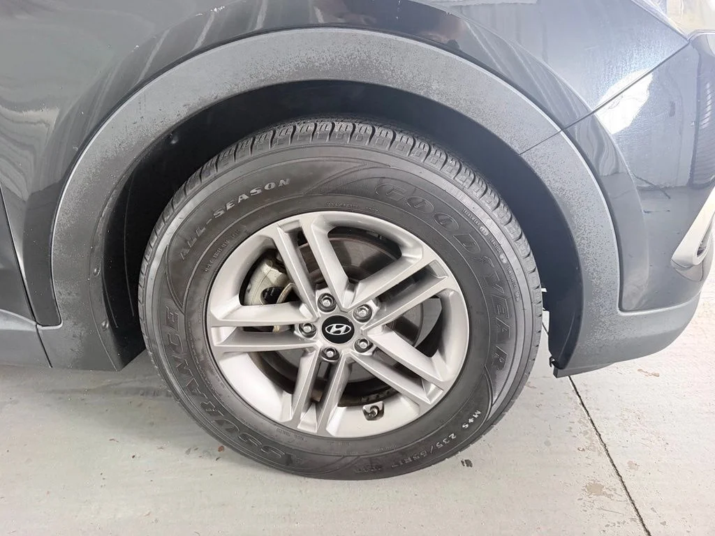 Used 2017 Black Hyundai 2.4 Base image 4