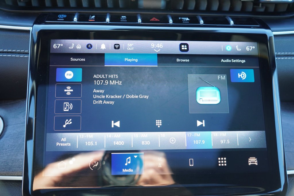 Used 2024 Gray Jeep 4xe image 30