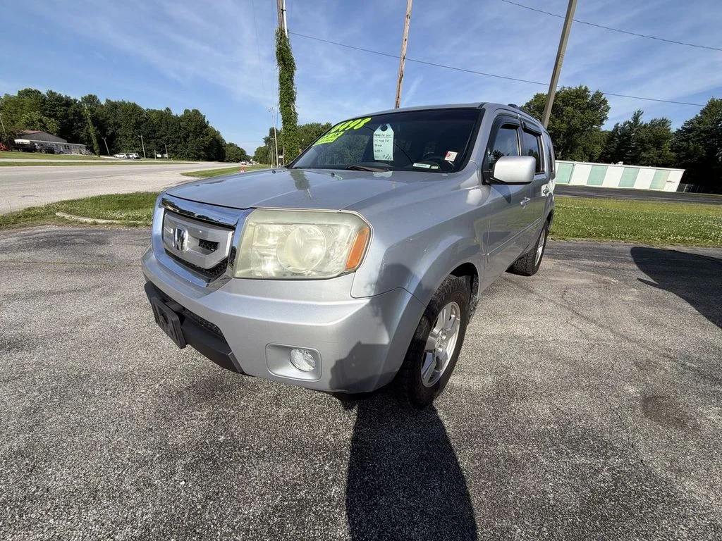 Used 2011 Honda Pilot EX-L with VIN 5FNYF4H57BB040878 for sale in Brazil, IN