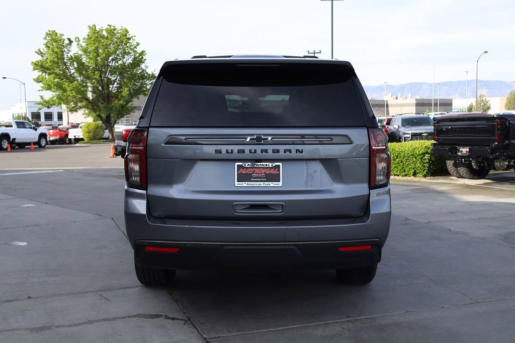 Used 2022 Satin Chevrolet Z71 image 5