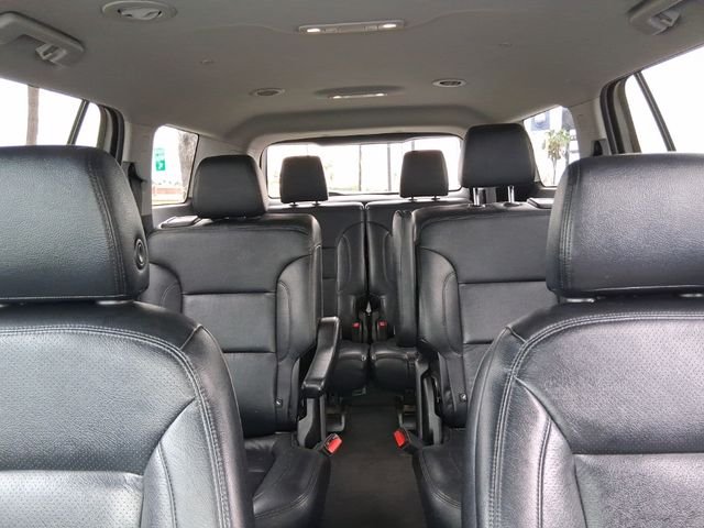 Used 2021 White GMC SLE image 20