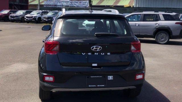 New 2026 Black,Onyx Hyundai SEL image 7