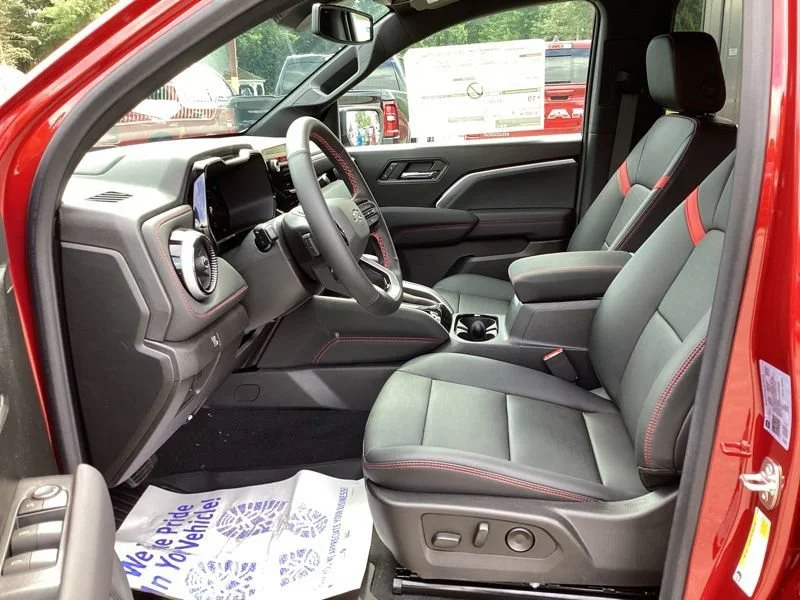 2026 Chevrolet Colorado Z71 - Photo 27