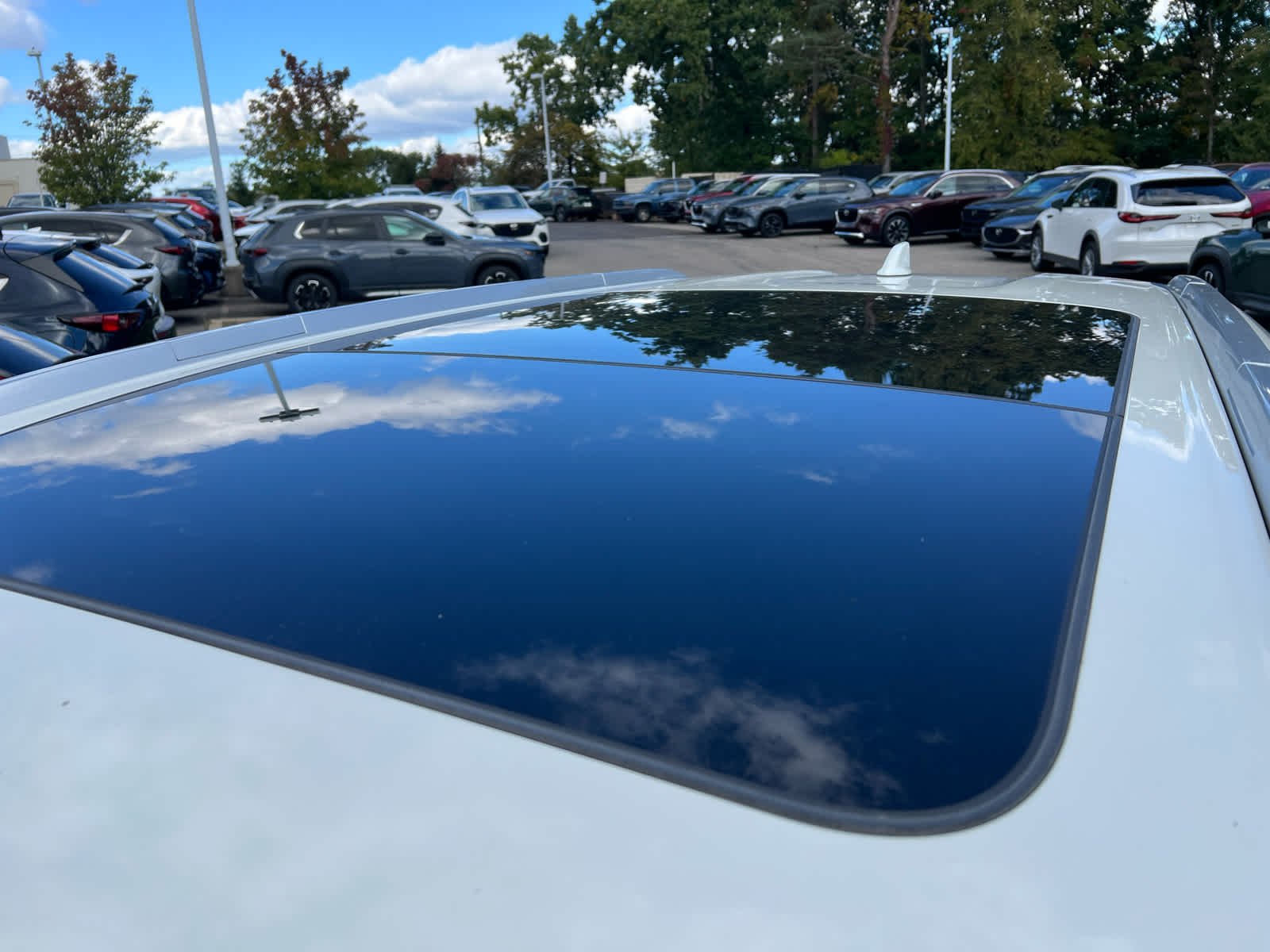 Used 2021 Pearl White Tricoat Nissan SV image 6