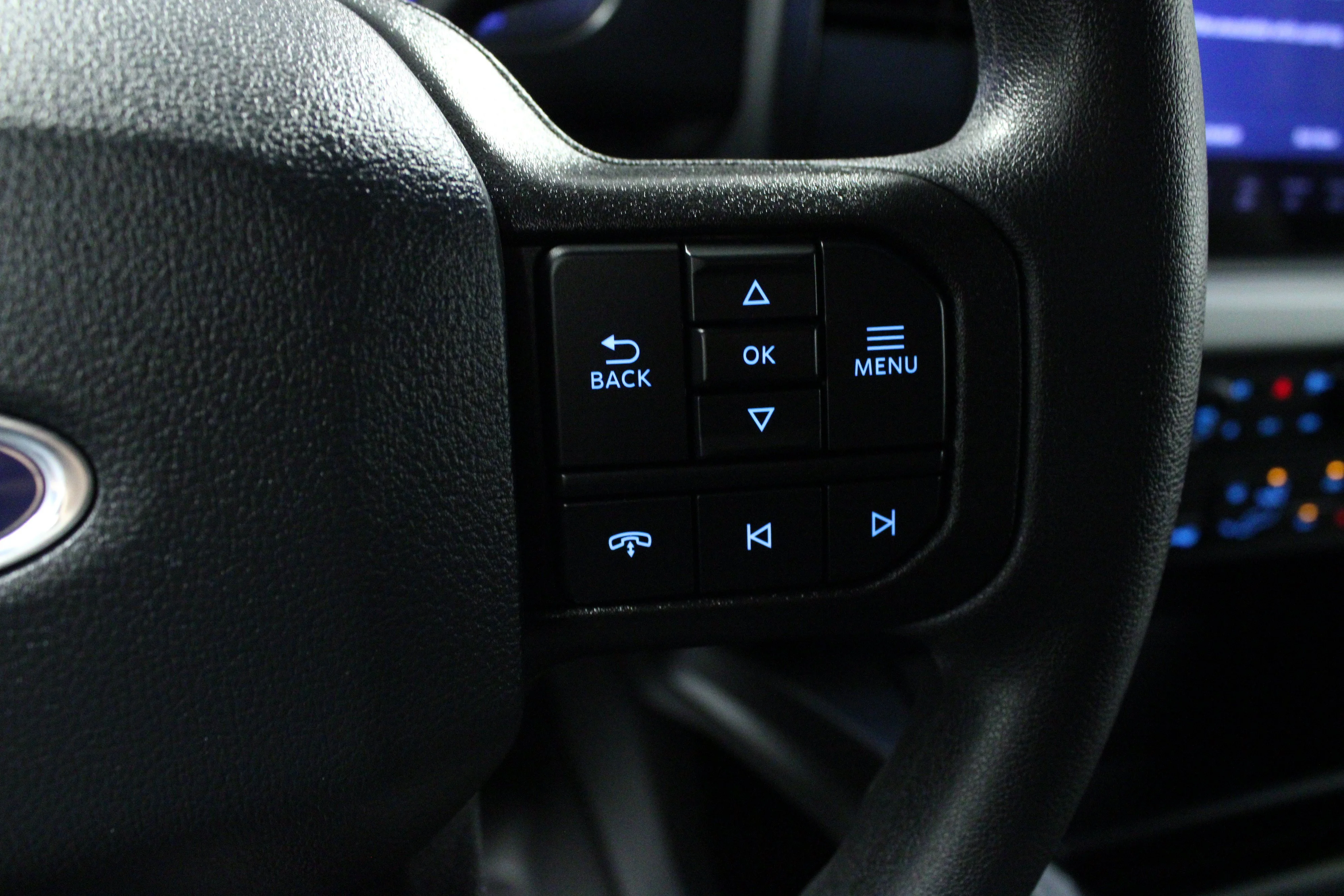 Used 2025 Avalanche Ford XLT image 22