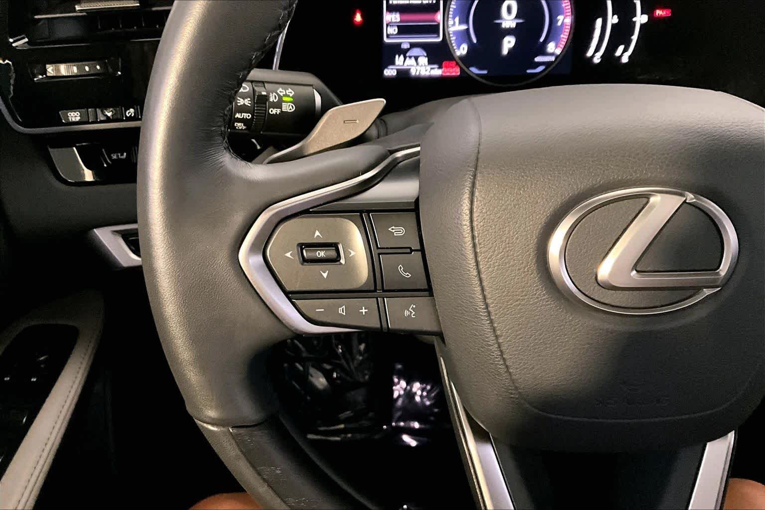 Used 2024 Eminent White Pearl Lexus Premium image 24