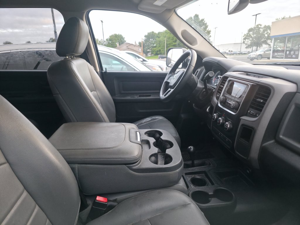 Used 2014 Blue Streak Pearlcoat Ram Tradesman image 5