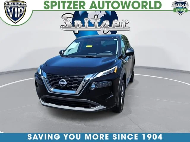 Used 2023 Black Nissan S image 3