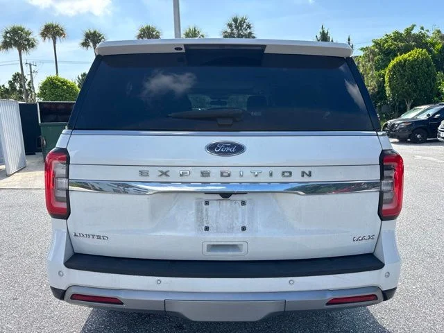 Used 2023 White Ford Limited image 3