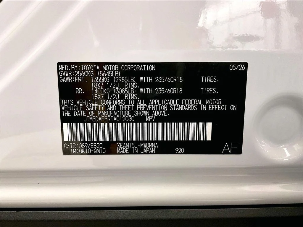 New 2026 Wind Chill Pearl <sup>1</sup> Toyota  XLE image 17