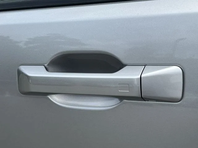 Used 2025 Silver Hyundai Calligraphy image 47