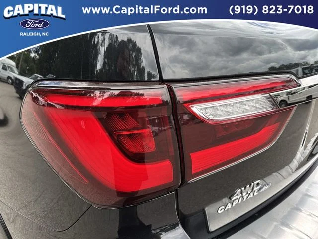 Used 2023 Black INFINITI Premium Select image 15