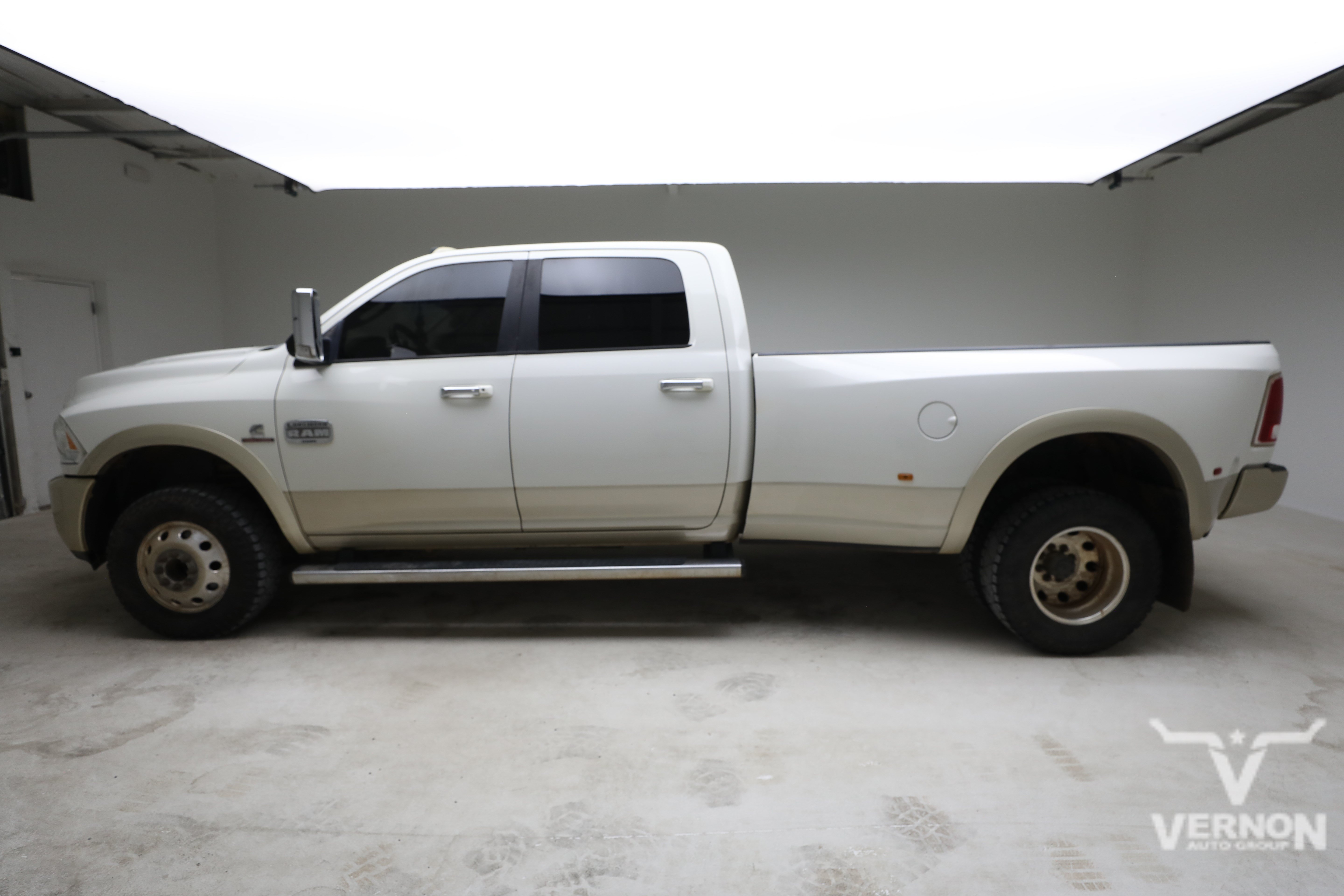 Used 2016 Pearl White Ram Y image 2