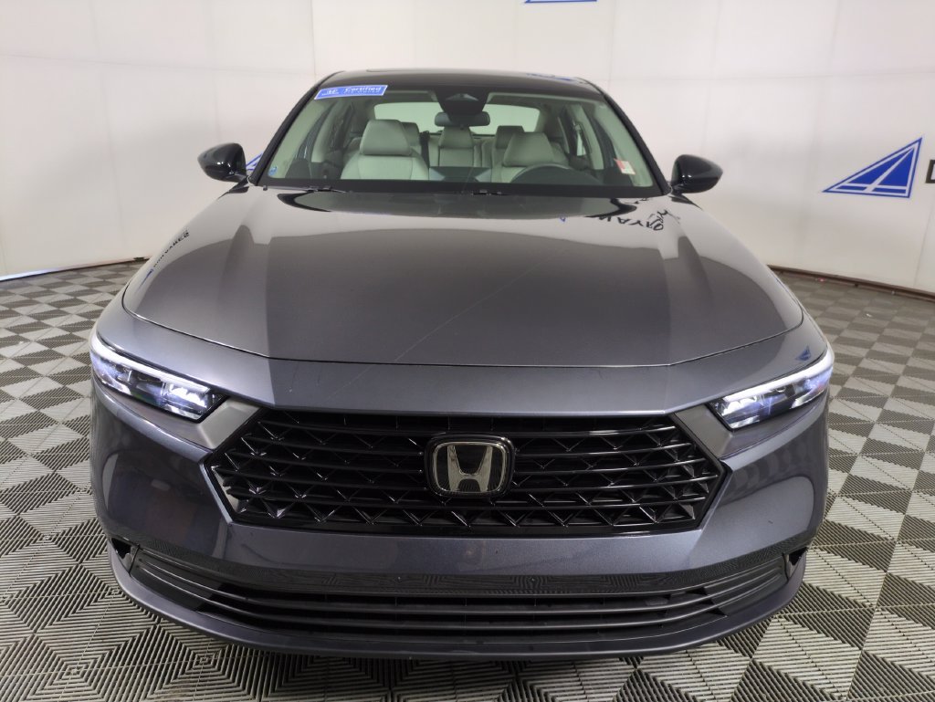 2025 Honda Accord SE - Photo 13
