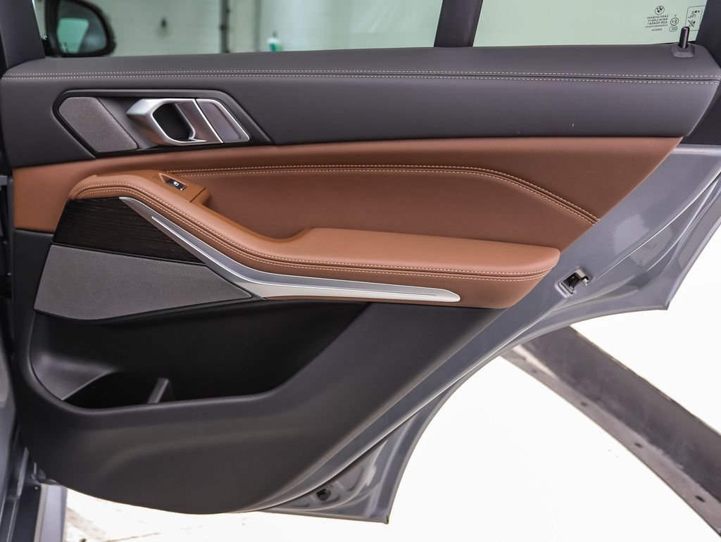 New 2026 Gray Metallic BMW xDrive40i image 25
