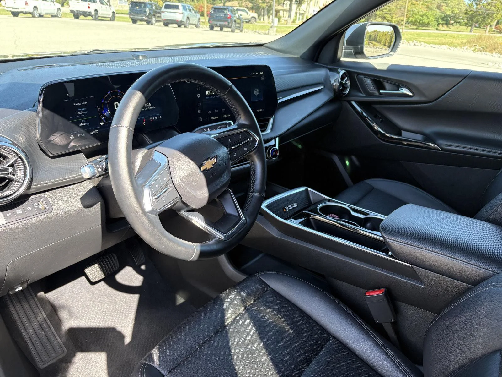 Used 2025 Sterling Gray Metallic Chevrolet AWD LT image 9