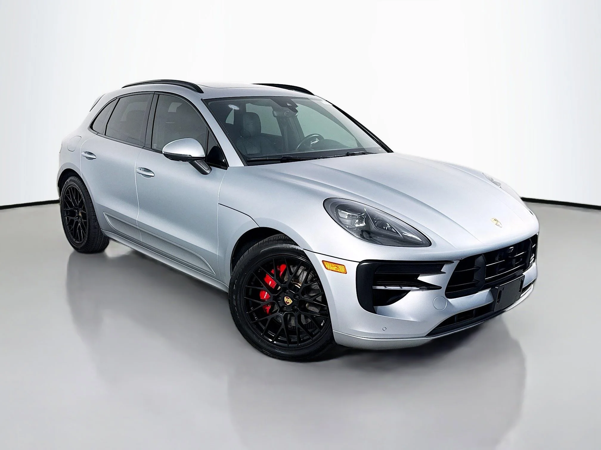 2021 Porsche Macan GTS's photo
