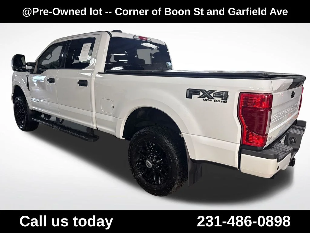 Used 2022 White Ford XLT image 3