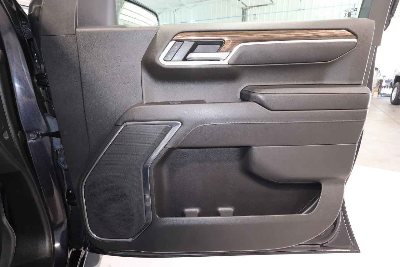 Used 2023 DARK ASH METALLIC Chevrolet LT Trail Boss image 19
