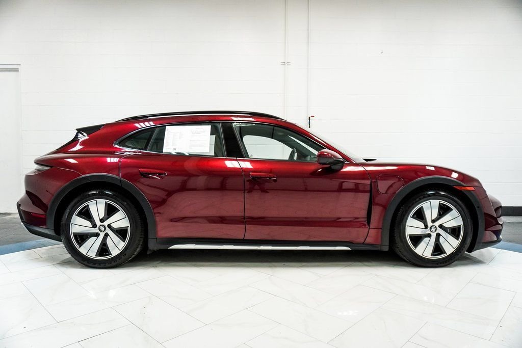 Used 2022 Red Porsche 4 image 9