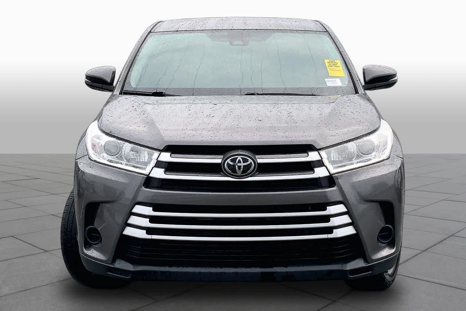 Used 2019 Predawn Gray Mica Toyota LE image 4