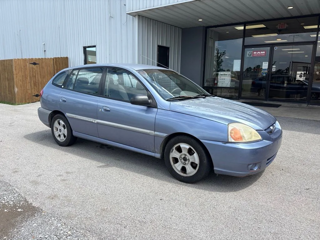 2003 Kia Rio Cinco 4AT's photo
