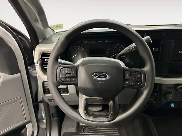 New 2026 Oxford White Ford XL image 12