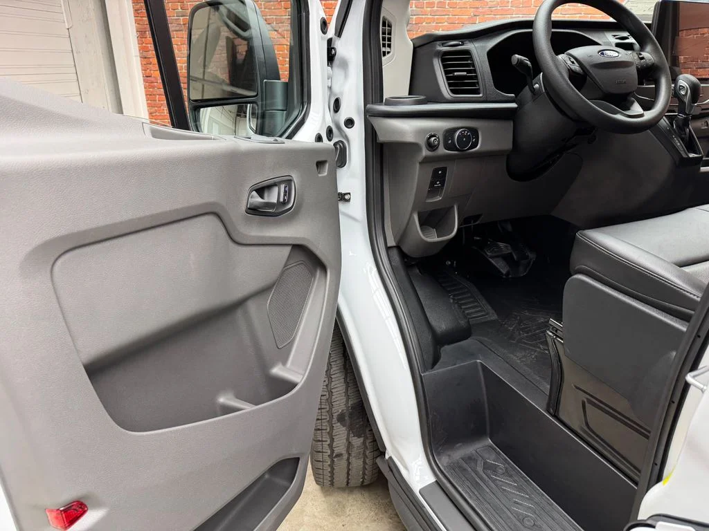 New 2026 Oxford White Ford Cargo Van image 8