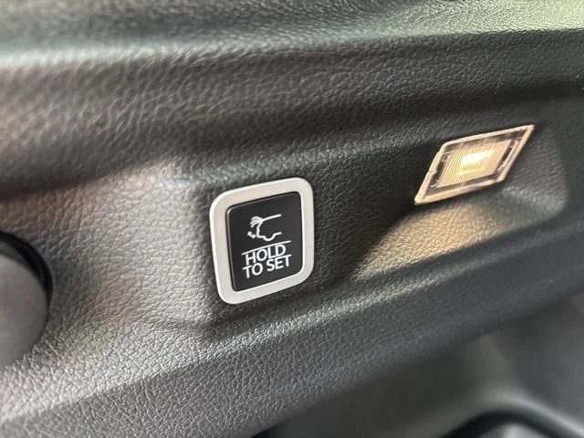 New 2026 Silver Jeep Altitude image 19