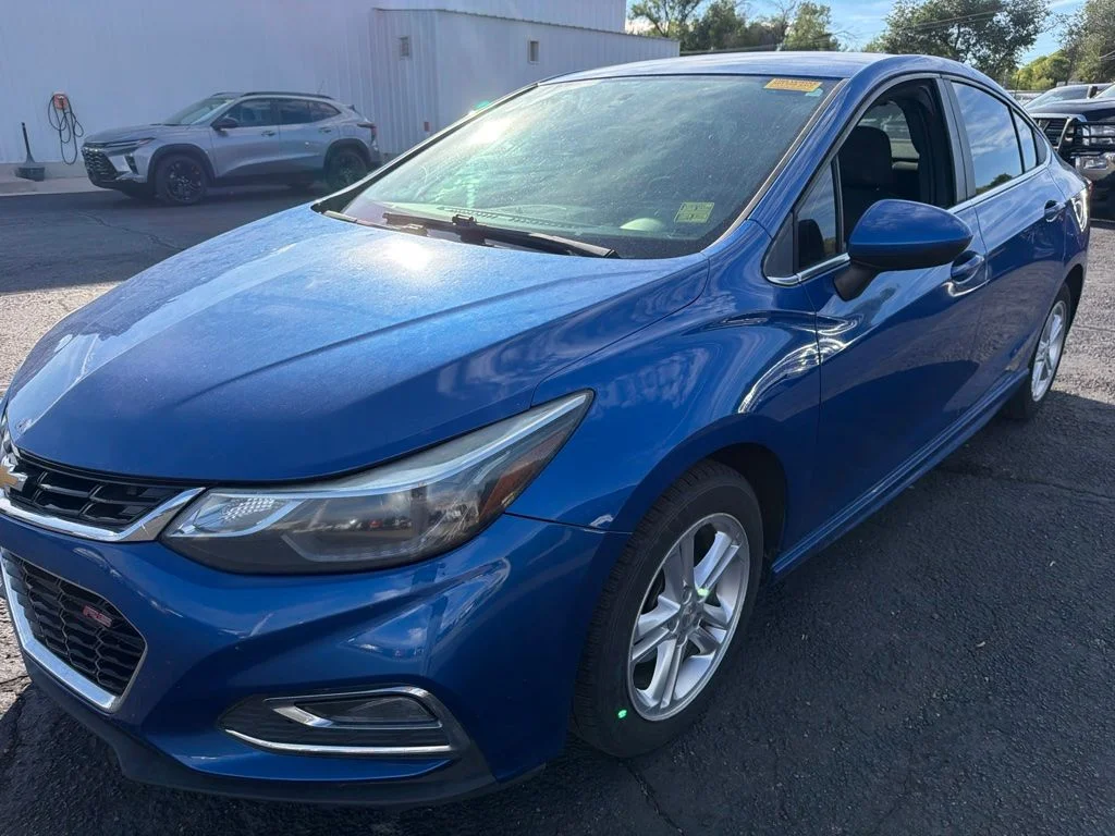 Used 2017 Blue Metallic Chevrolet LT image 13