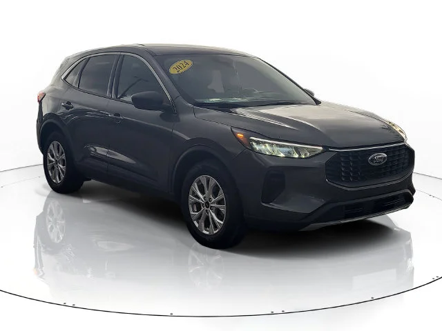 Used 2024 Gray Ford Active image 3