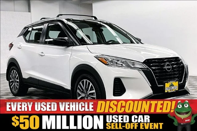 2022 Nissan Kicks SV