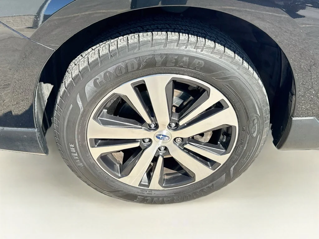 Used 2019 Black Subaru 2.5i image 39