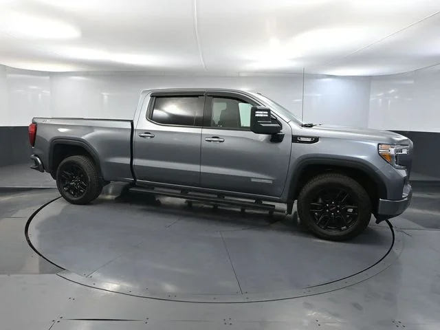 Used 2021 Silver GMC Elevation image 3