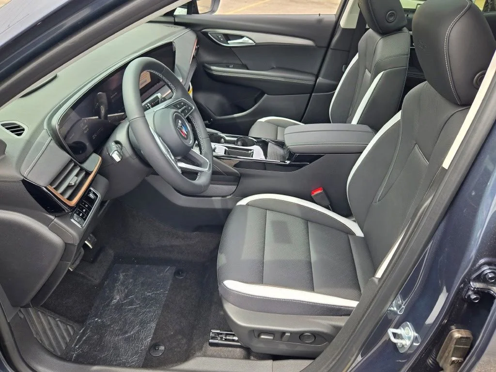 2026 Buick Envision Sport Touring - Photo 35