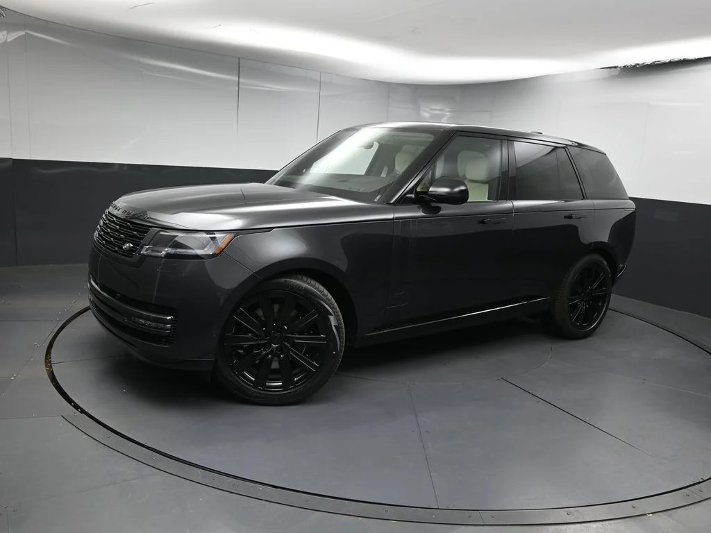 2026 Land Rover Range Rover 4.4 SE SWB's photo