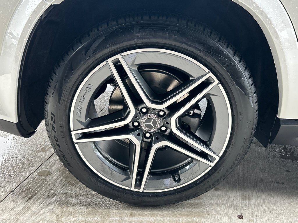 New 2027 Polar White Mercedes-Benz GLS 450 image 37