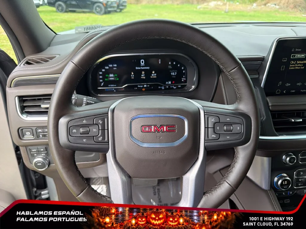 Used 2024 Sterling Metallic GMC SLT image 19