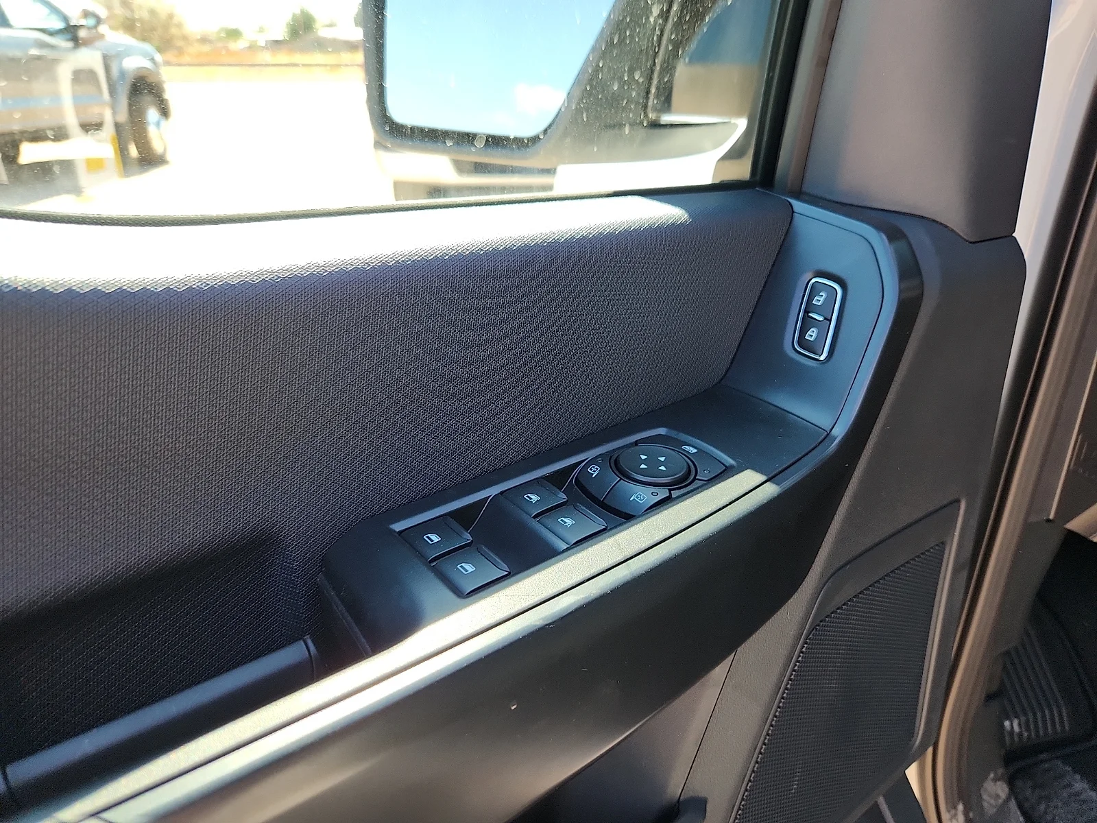 New 2026 Oxford White Ford STX image 15