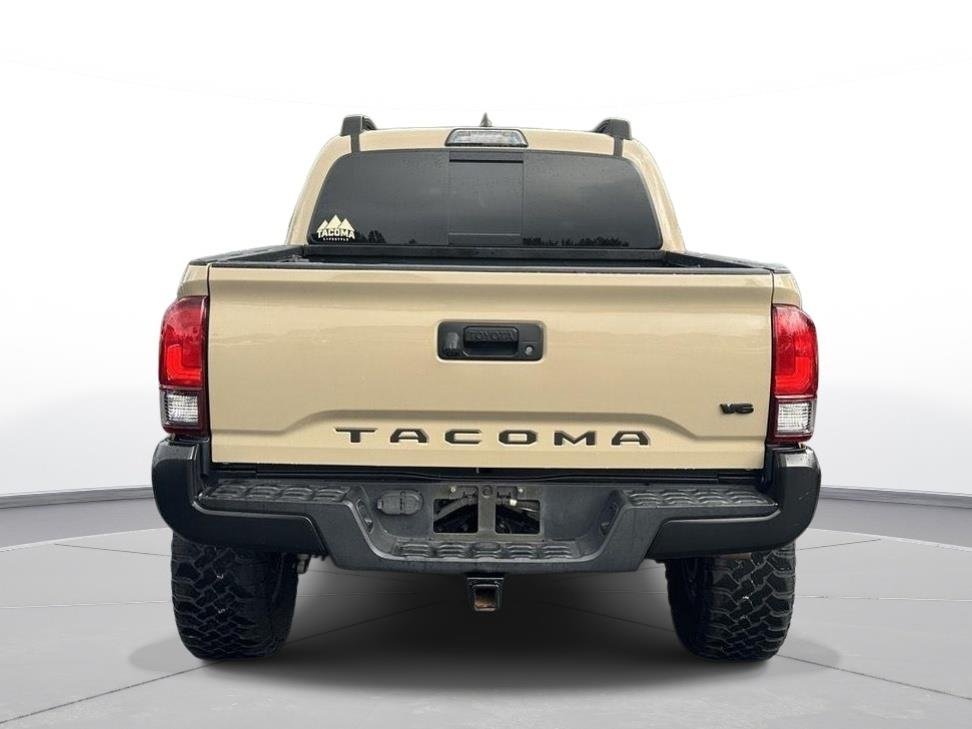 Used 2019 Quicksand Toyota SR5 image 7