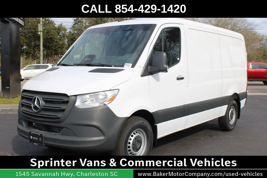 New 2026 Arctic White Mercedes-Benz Cargo 144 WB image 4
