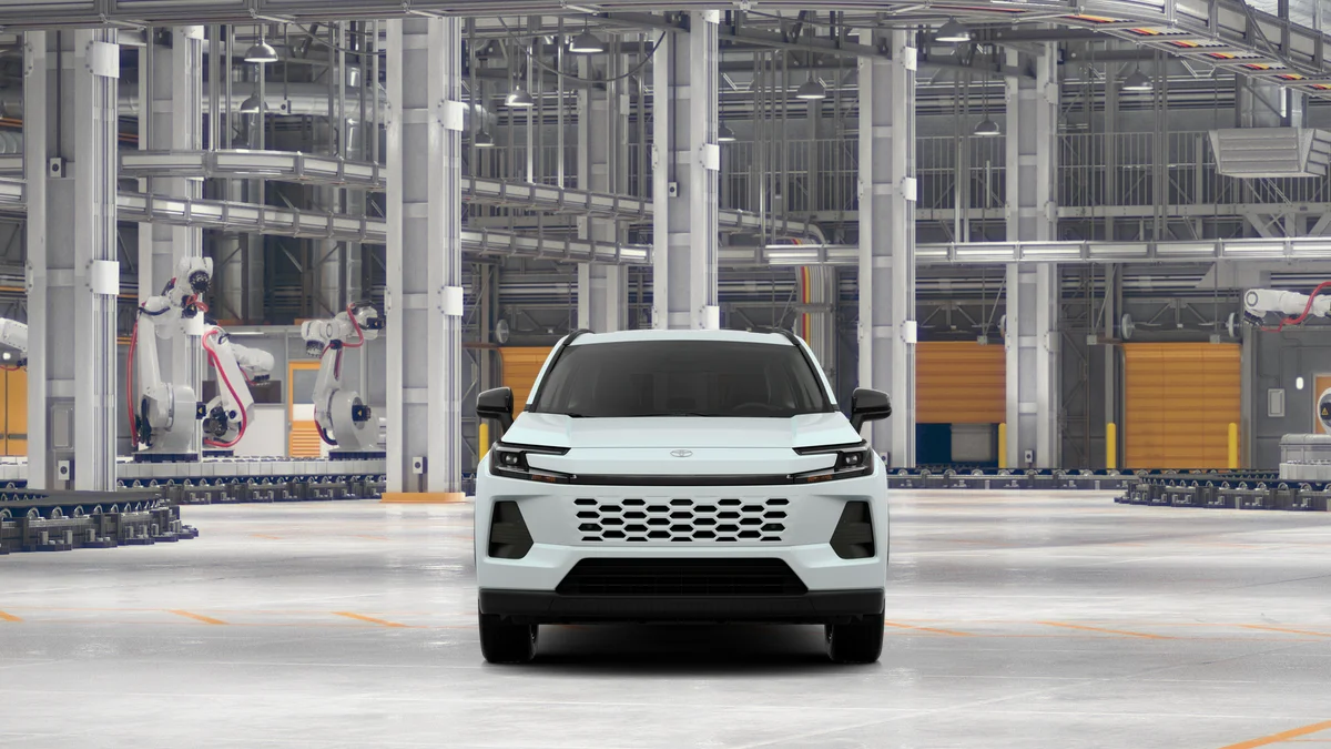 New 2026 Wind Chill Pearl Toyota XLE Premium image 17