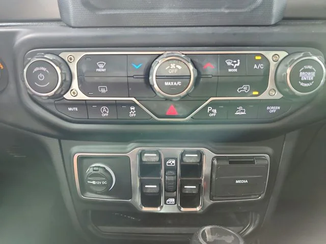 Used 2022 Gray Jeep Unlimited Sport S image 16