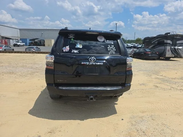 Used 2020 Black Toyota SR5 image 5